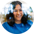 Portraitbild von Daniela Burkett, Content Marketing und KI-SEO bei artundweise