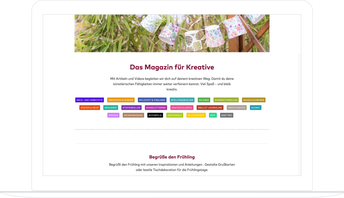 Ein Macbook auf der Tombow Homepage
